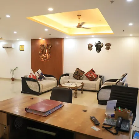 Hotel Moon Residency Near Yashobhoomi Convention Centre